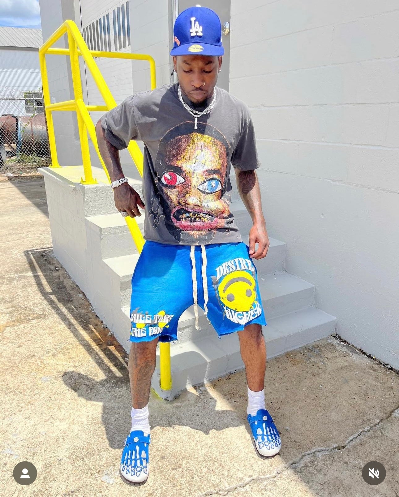 “Smile Thru The Pain” Shorts (Blue)